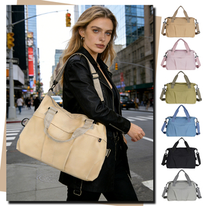 Borsa da Viaggio Portatile di Grande Capacità, Borsone Leggero alla Moda, Borsa Sportiva Casual in Tessuto di Nylon Impermeabile Unisex - Product Image 1