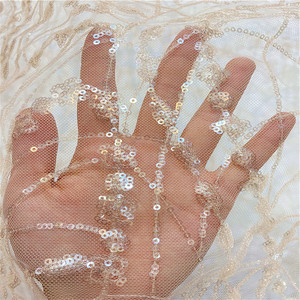 125 cm di larghezza morbido Tulle tessuto scintillante di pizzo con paillettes perline ricamate <span class=keywords><strong>a</strong></span> <span class=keywords><strong>righe</strong></span> per abiti da sposa modello sfumato sottile - Product Image 4