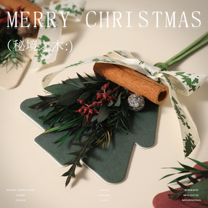Wholesales Christmas Gift Luxury Creative Car Perfume Scent Cards Air Fresh Decoration Aroma Plant Scent Card - Product Image 2