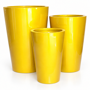 Ensemble de pots de plantes décoratifs en fibre de verre prêts à être expédiés, au design moderne, légers et durables, pour la maison, le patio et le jardin - Product Image 3