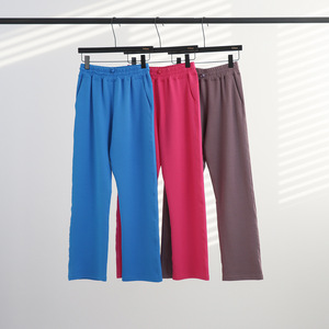 <span class=keywords><strong>Pantalon</strong></span> large en coton Air Layer effet seconde peau pour femme, taille haute, effet ventre plat, coupe droite, doux, pour le yoga et la détente, avec logo personnalisé - Product Image 1
