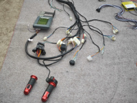 Bajaj RE Kit 5KW 72V DC Moteur à trois roues Kit de conversion de pousse-pousse électrique Solutions de véhicules électriques intelligents