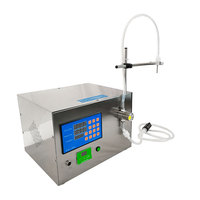 Machine de remplissage de liquides numérique semi-automatique de bureau - Moteur robuste contrôlé par PLC pour verres de boissons, précision de 0,5 %