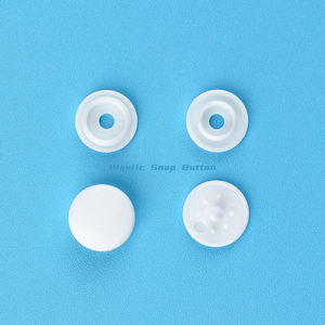 Nuevo producto Botón a presión de plástico blanco Precio de fábrica Herramienta Botones gratis para ropa 1000 Set Hxzy Botón a presión de plástico T5 - Product Image 1