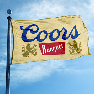 Bandera <span class=keywords><strong>de</strong></span> cerveza Coors Banquet <span class=keywords><strong>de</strong></span> 3x5 pies, doble cara, poliéster, impresión vívida y ojales <span class=keywords><strong>de</strong></span> latón para decoración <span class=keywords><strong>de</strong></span> bares, bodegas y fiestas - Product Image 1