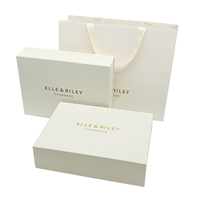 Feuille estampage Logo personnalisé blanc emballage en carton de luxe boîtes pliables aimant boîte-cadeau