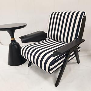 Canapé simple moderne en bois massif pour le salon et le balcon Mobilier de maison rouge décontracté - Product Image 2