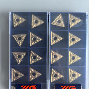 Outils de tournage triangulaires YG2025 TNMG160404-MG Inserts en carbure de coupe CNC pour l'usinage de pièces en acier OEM pris en charge HRC 45-60 - Product Image 2