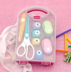 Nouveau Kit Créatif DIY 2026 pour Enfants : Perforatrice à Motifs (Feuille, <span class=keywords><strong>Papillon</strong></span>, Étoile, Cœur) et Ciseaux pour Loisirs Créatifs en <span class=keywords><strong>Papier</strong></span> - Product Image 2