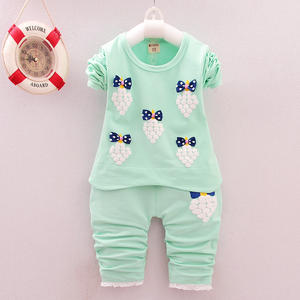 Magnifique ensemble de vêtements pour jeune fille avec imprimé fraises, dernière collection, achat en gros depuis la Chine - Product Image 2