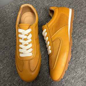 Zapatillas de deporte de cuero perforado amarillo para hombre, zapatos informales transpirables hechos a mano con cordones, calzado ligero y cómodo antideslizante - Product Image 4
