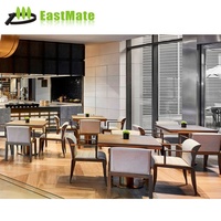 Mobilier d'hôtel moderne personnalisable Ensemble lit et table à la mode Mobilier raffiné pour restaurants