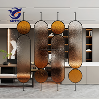 Fabrication Conception personnalisée Rotatif Fer Métal Verre Écran Cloison Décoration Trennwand Séparation Murale Séparateur de Pièce