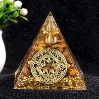 6cm Kristallkies-Pyramide Handgefertigte Kunsthandwerkskunst Heimdekoration und Heilung