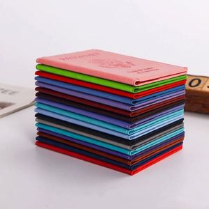 Accessoires de voyage personnalisés, couverture de passeport, blocage RFID, cuir synthétique, porte-passeport fin à sublimation vierge - Product Image 3