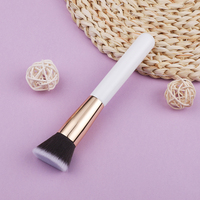Kuas Foundation bagian atas datar label pribadi pegangan kayu putih Vegan lembut padat rambut mulus Kosmetik Concealer besar