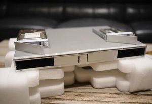 Grabador de Video en Red Ubiquiti UniFi Protect UNVR con 4 Bahías <span class=keywords><strong>HD</strong></span> de 3.5', <span class=keywords><strong>4K</strong></span> UHD para Cámaras UniFi, Seguridad Comercial y Doméstica - Product Image 4