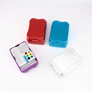 Boîte à fraises dentaires LK-1453, étui de stérilisation carré pour instruments dentaires avec trous codés par couleur et règle de mesure - Product Image 3