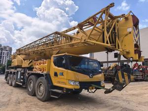   Grúa sobre orugas usada QY130K7C-I de 130 toneladas, móvil, en condiciones de trabajo fiables, con motor, bomba y PLC, lista para Emiratos. - Product Image 2