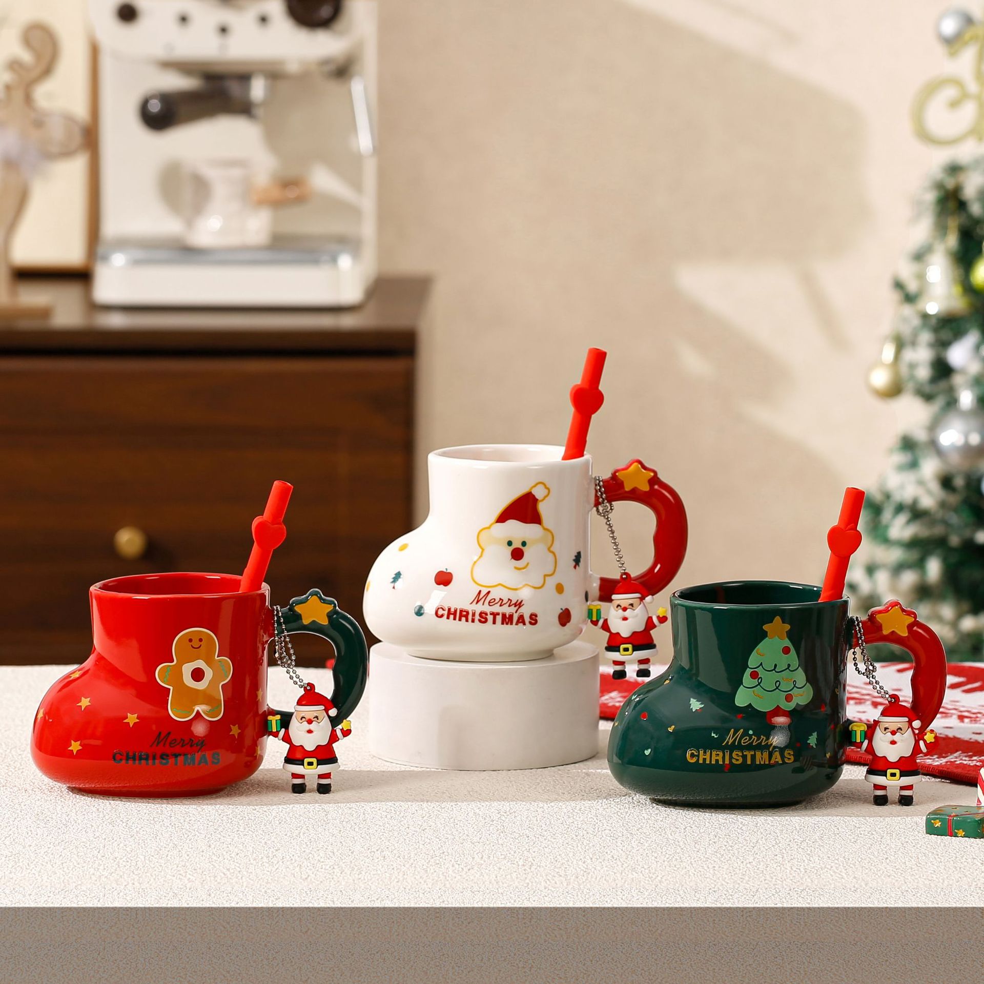 Red/Green/White Christmas Cup + straw + doll pendant