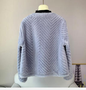 Abrigos cálidos cortos de piel de lana de cordero para mujer, chaqueta de abrigo <span class=keywords><strong>juvenil</strong></span> de oveja para mujer - Product Image 4