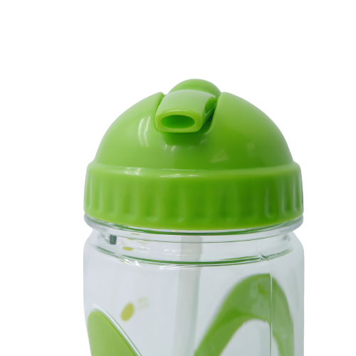 สีเขียวอ่อน