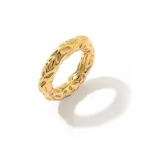 Design De mode Vintage Anillos De Acero Inoxidable En Acier Inoxydable Main Bijoux Doigts Géométrique Irrégulier Torsion Marteau Anneau - Product Image 4