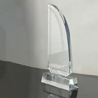 Trophée en cristal optique transparent en forme de bateau, base bleue, gravure personnalisée, base en bois, trophée en cristal en forme de voilier, récompenses