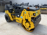 Rouleau compresseur vibrant monocylindre Sakai TW504 d'occasion efficace de 4 tonnes – Vente chaude – Rouleau combiné d'origine