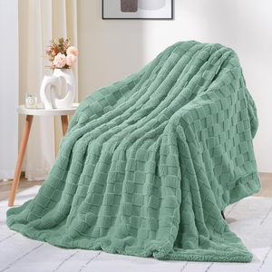 Jeté en polaire polyester doux et confortable, réversible, couverture chaude, design à carreaux moderne, cadeau d'hiver idéal pour le <span class=keywords><strong>lit</strong></span> des femmes - Product Image 3