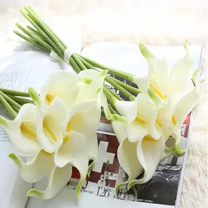 ดอกไม้ประดิษฐ์ตกแต่งงานแต่งงาน PU ดอกคาลล่าลิลลี่ขนาดเล็กดอกไม้ประดิษฐ์