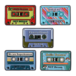 Pins Esmaltados de Casete de Música de <span class=keywords><strong>los</strong></span> 80s <span class=keywords><strong>y</strong></span> 90s, Broche Retro Nostálgico con la Frase 'Hello Future Not Dream We Are Superhuman', Pin de Solapa, Joyería - Product Image 1