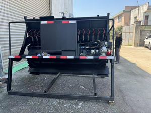 آلة نشر الرقائق الخرسانية الثقيلة |   آلة رصف الأسفلت المتنقلة والقابلة للسحب لصيانة الطرق - Product Image 2