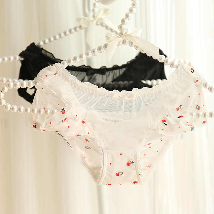 лолитки В трусиках)