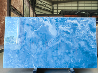 Dalle de marbre bleu onyx moderne de luxe panneau rétro-éclairé en pierre naturelle translucide de comptoir pour la décoration de la maison prix de gros