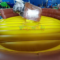 Attractions de fête de luxe extrêmes Toro mécanique gonflable avec barre de saut rotative pour enfants, capacité 500 kg, portable