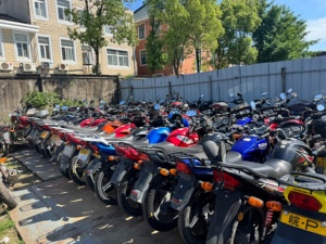 เครื่องยนต์เรียลอินไลน์ 4 สูบ มือสอง QJMOTOR SRK 600 RR |   มอเตอร์ไซค์สปอร์ตความเร็วสูง 600 ซีซี ระบายความร้อนด้วยน้ำ สำหรับขายส่ง - Product Image 6
