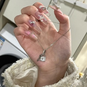 สร้อยคอจี้เงินแท้ S925 ประดับเพชรเต็มเม็ด ดีไซน์โบว์ริบบิ้นสีฟ้าอ่อน เรียบง่าย ใช้งานได้หลากหลาย เครื่องประดับบริเวณไหปลาร้า สไตล์หวานละมุน - Product Image 4