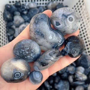 卸売ゴビ瑪瑙タンブルハートジビービーズヒーリングクリスタルクォーツタンブル装飾用クラフト - Product Image 2