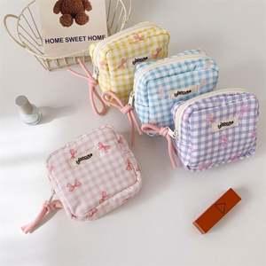 I-0621 Mini trousse de maquillage d'usine, porte-monnaie, trousse de maquillage Kpop mignonne pour fille - Product Image 1