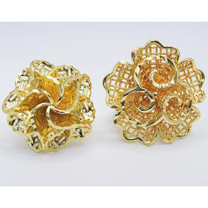 चीन फैक्टरी खोखले Lotusr आकार 18k 24k सोना मढ़वाया खोलने की अंगूठी अरब कंबोडिया शादी की सगाई के गहने - Product Image 5