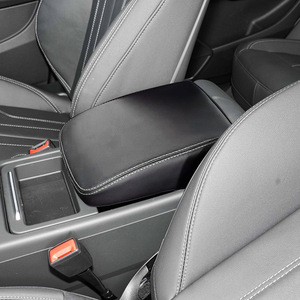 Funda para reposabrazos Audi Q5 Q5L 2018-2025 de cuero de microfibra, cubierta no extraíble para almacenamiento central - Product Image 4