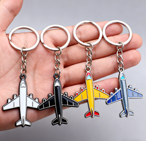 Cadeaux de mariage cadeaux promotionnels aviation souvenir avion modèle personnalisé dessin animé 3D mini mousqueton en alliage de zinc porte-clés - Product Image 1
