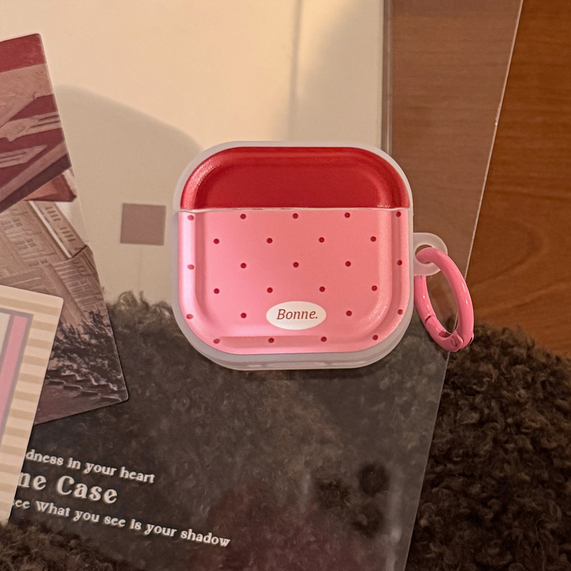 Rose red with red dots, rose pink