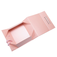Boîte à valise rigide de luxe en papier texturé personnalisé avec poignée et fermeture magnétique pour cadeau