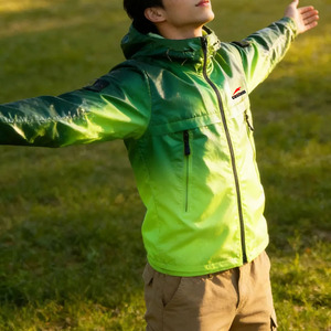 Veste à capuche intelligente <span class=keywords><strong>thermo</strong></span>-chromique personnalisée, changeant de couleur en fonction de la température extérieure, veste réactive à la chaleur - Product Image 3