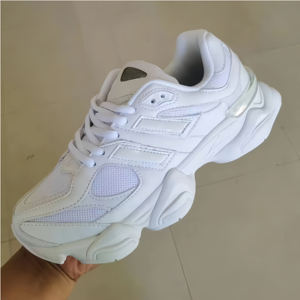 Calzado deportivo informal a la moda, zapatillas de tenis de tendencia para exteriores, zapatos de hombre de marca de lujo personalizados, transpirables y cómodos - Product Image 4
