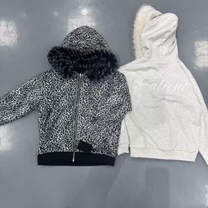 <span class=keywords><strong>Felpa</strong></span> da Uomo con <span class=keywords><strong>Cappuccio</strong></span> e Zip Stile Vintage Personalizzata dal Taglio Boxy in Cotone Biologico French Terry con Doppia Cerniera e <span class=keywords><strong>Cappuccio</strong></span> Rimovibile in <span class=keywords><strong>Pelliccia</strong></span> Sintetica - Product Image 5