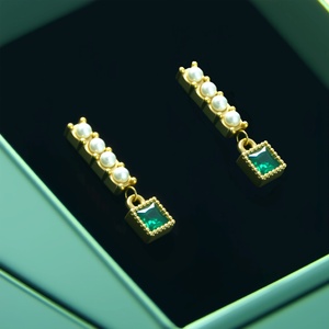 Wholesale F136 <b>Titanium</b> Alloy Electroplated Vintage Zircon <b>Stud</b> Earrings Women's Niche Design Statement Petite - Product Image 2