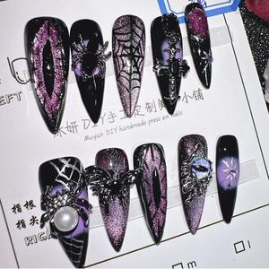 Vente en gros de faux ongles en ABS faits à <span class=keywords><strong>la</strong></span> main motifs d'araignée et de soie d'amande foncée pour salon d'art des ongles pour application au doigt - Product Image 5